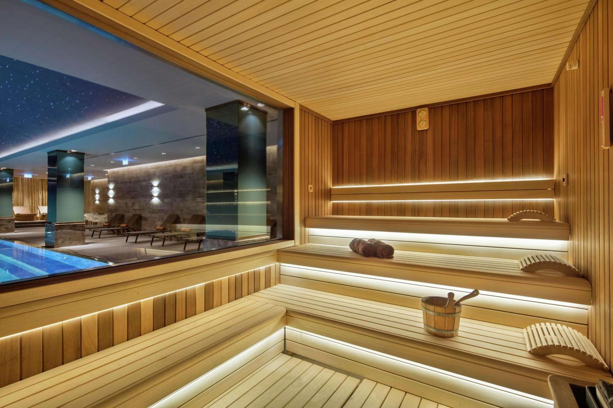 Hotel Doubletree By Hilton Skopje Exteriér fotografie Sauna