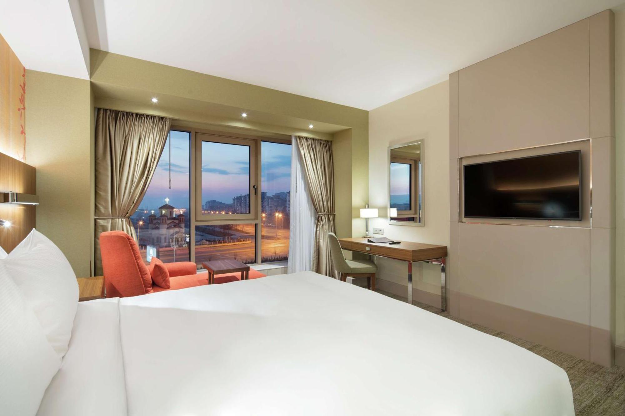 Hotel Doubletree By Hilton Skopje Exteriér fotografie