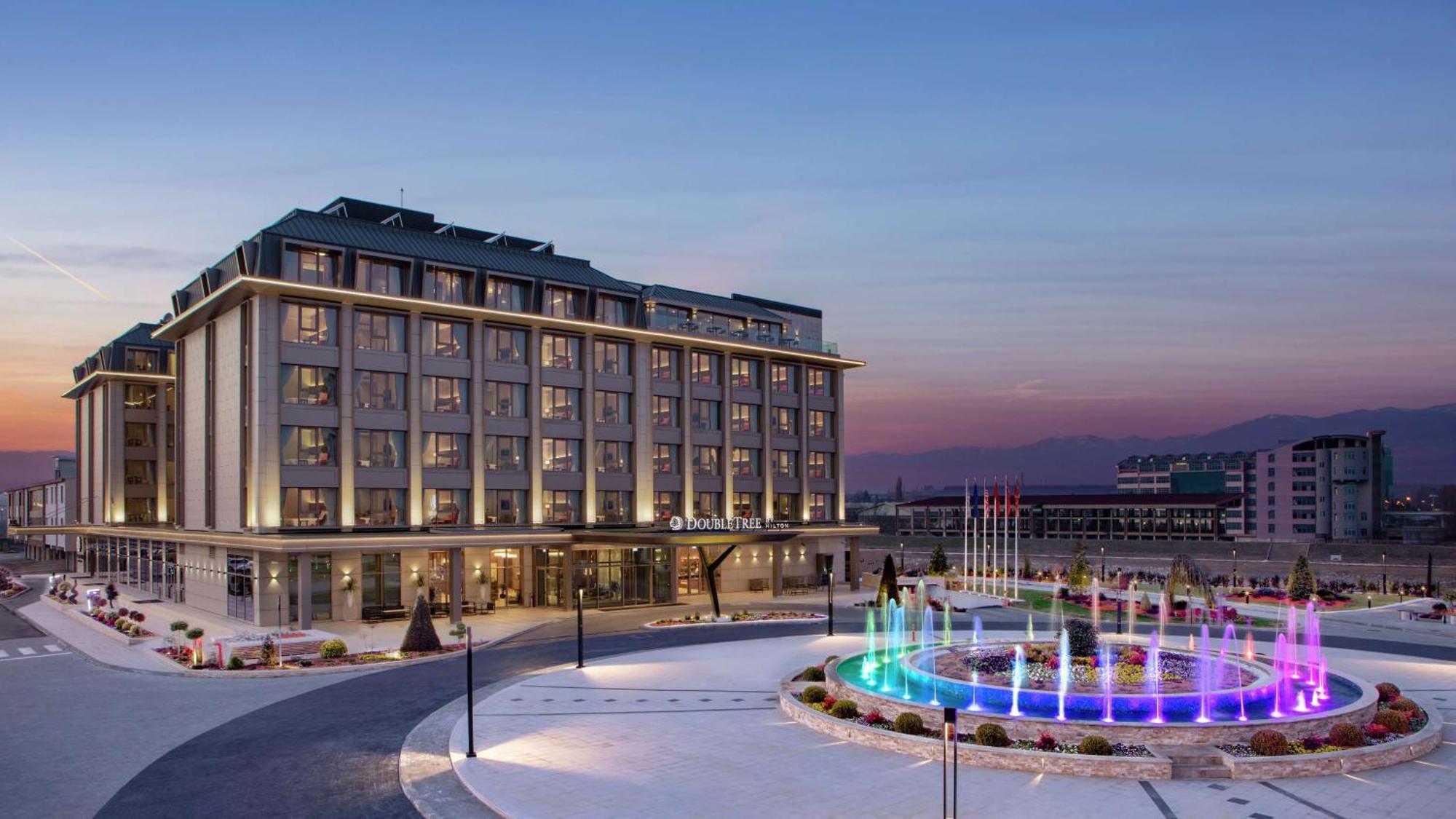 Hotel Doubletree By Hilton Skopje Exteriér fotografie